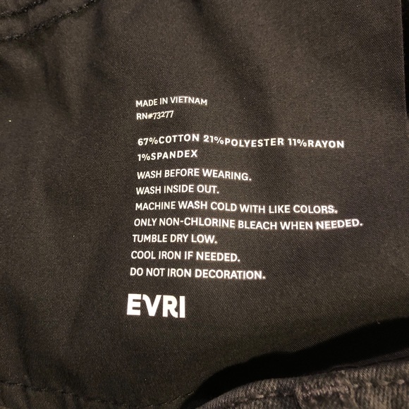 #020 Evri Plus Size Snake Print Skinny Jeans. - Picture 3 of 5